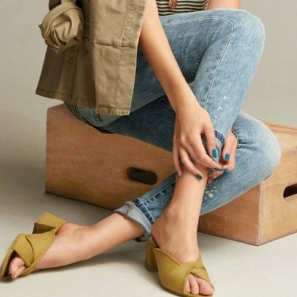 CAbi Shoes - Cabi Mustard Yellow Marigold Suede Sandals Size 7.5